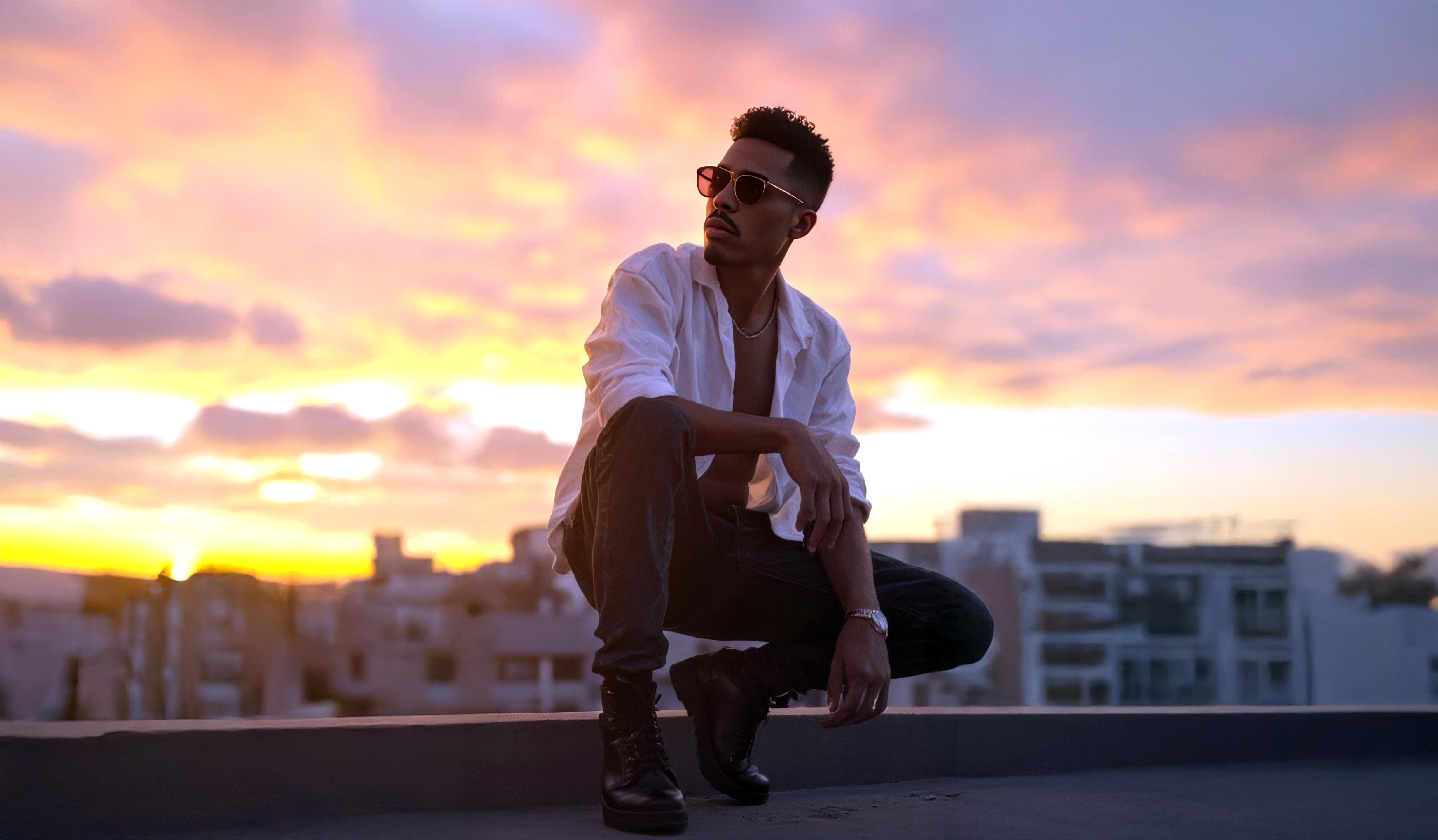 She's A Vibe artwork